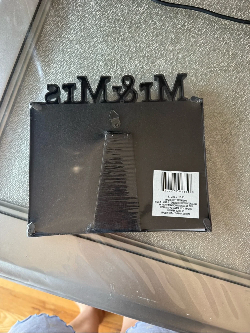 Mr & Mrs 6x4 Black Photo Frame